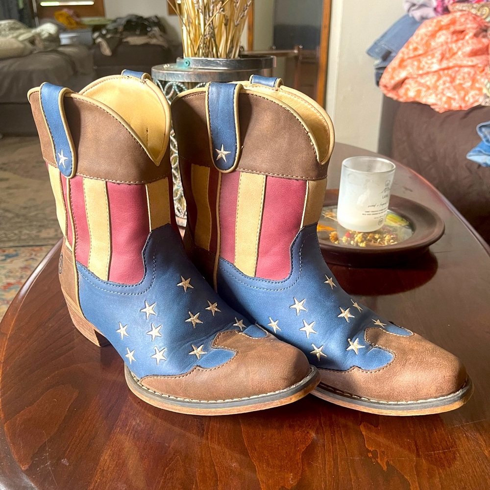 USA Women’s Roper Cowboy Boots Size 9